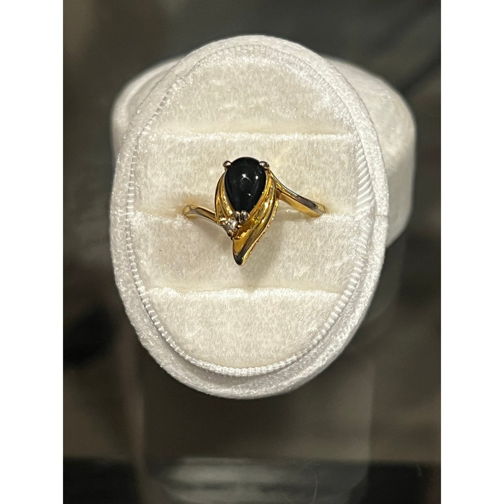 Vtg Pear Shape Black Cabochon Bypass Gold Tone Ring Taiwan Size 7.75